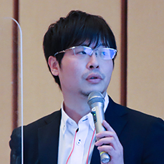 前川氏